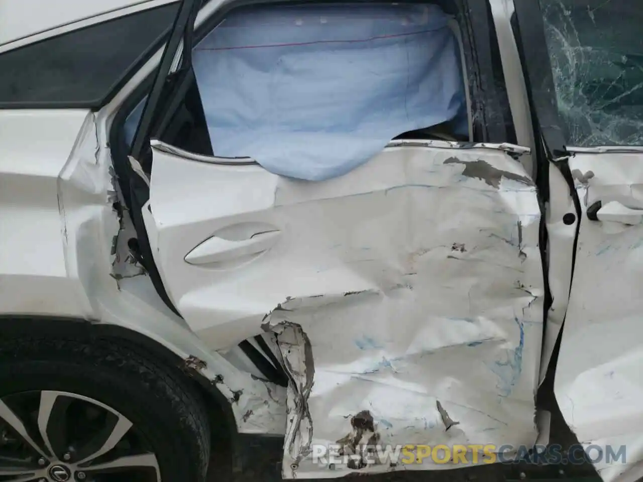 6 Photograph of a damaged car 2T2ZZMCA9KC127150 LEXUS RX350 2019