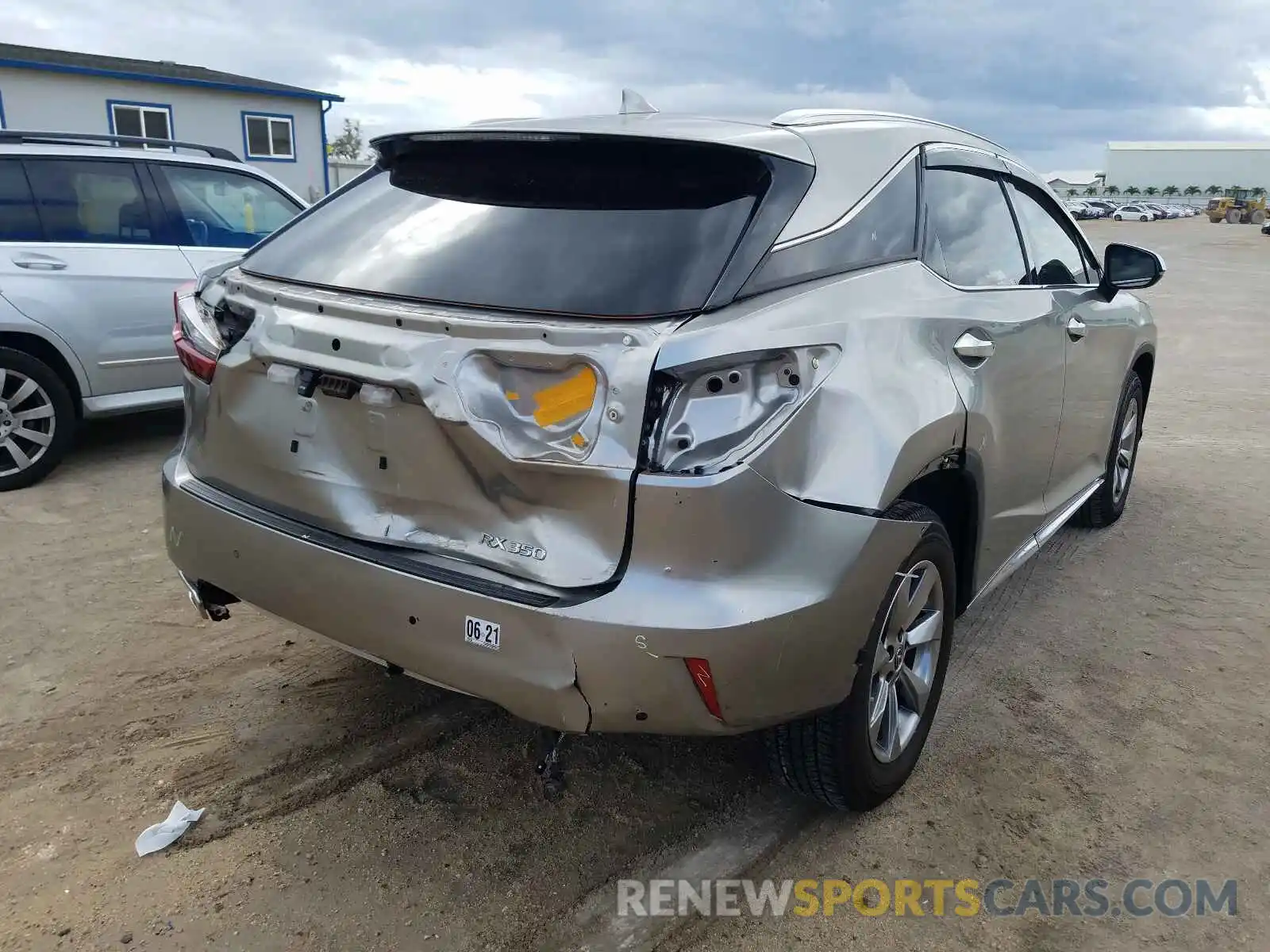 4 Photograph of a damaged car JTJBZMCA7K2044561 LEXUS RX350 2019