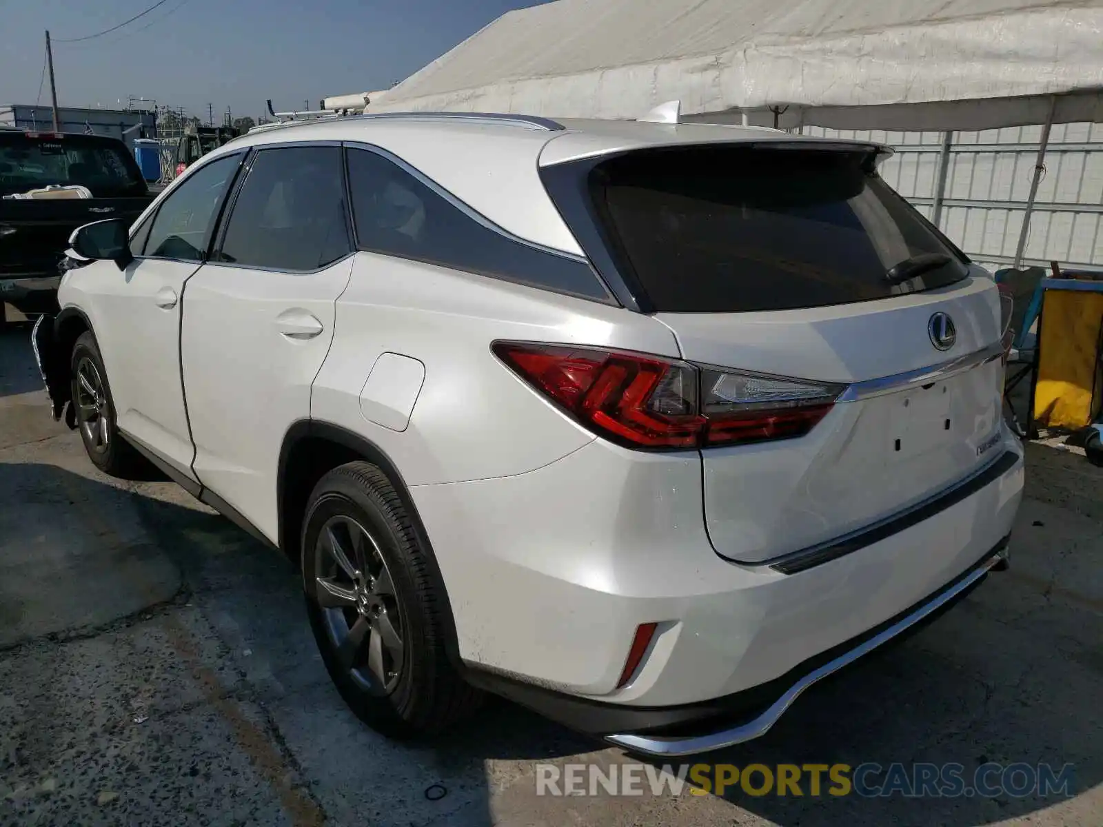 3 Фотография поврежденного автомобиля JTJGZKCAXK2013217 LEXUS RX350 2019