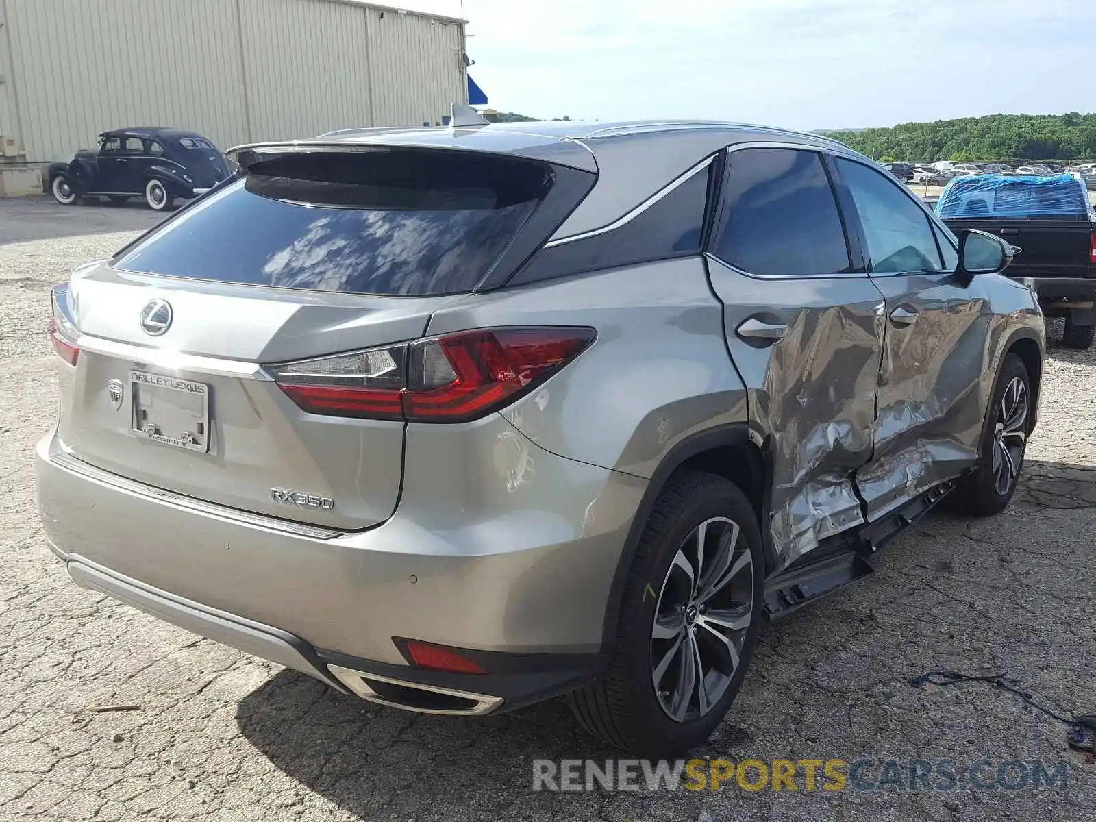 4 Photograph of a damaged car 2T2HZMAA0LC162255 LEXUS RX350 2020