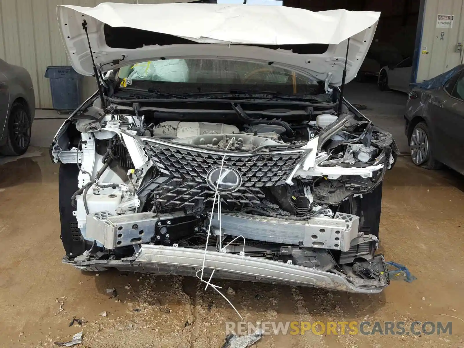 9 Photograph of a damaged car 2T2HZMAA1LC153872 LEXUS RX350 2020