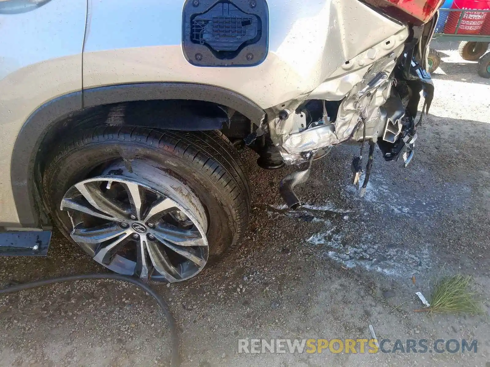 9 Photograph of a damaged car 2T2HZMAA1LC157470 LEXUS RX350 2020