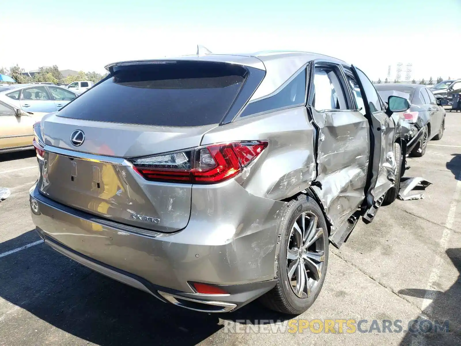 4 Фотография поврежденного автомобиля 2T2HZMAA8LC158082 LEXUS RX350 2020