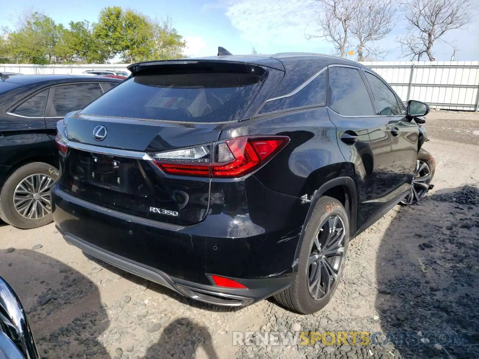 4 Фотография поврежденного автомобиля 2T2HZMAA8LC180986 LEXUS RX350 2020