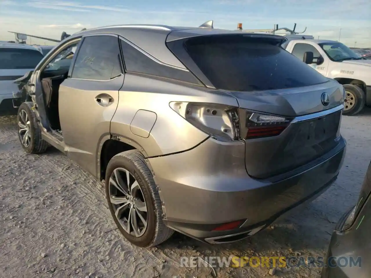 3 Фотография поврежденного автомобиля 2T2HZMAA9LC152016 LEXUS RX350 2020