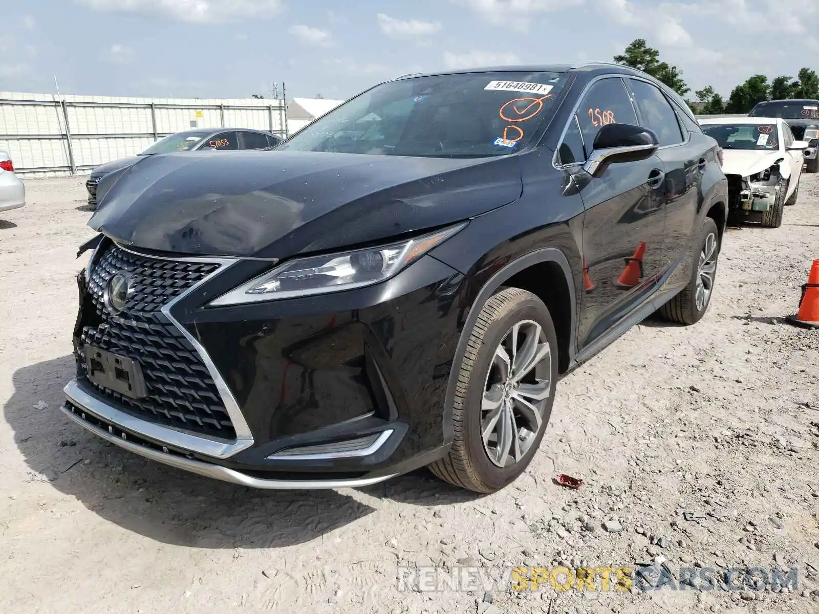 2 Фотография поврежденного автомобиля 2T2HZMAAXLC158987 LEXUS RX350 2020