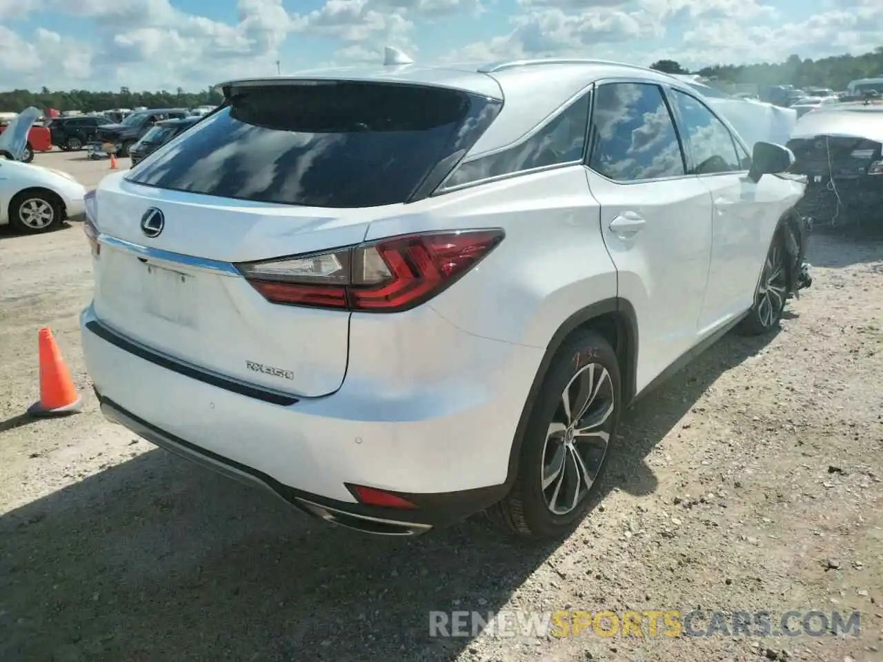 4 Фотография поврежденного автомобиля 2T2HZMAAXLC176292 LEXUS RX350 2020