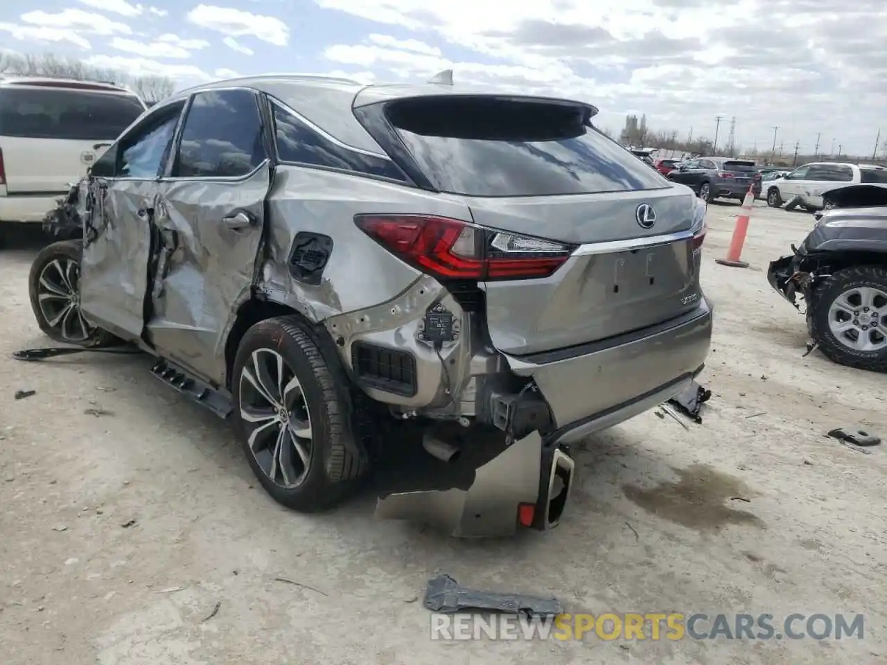 3 Фотография поврежденного автомобиля 2T2HZMDA0LC255255 LEXUS RX350 2020