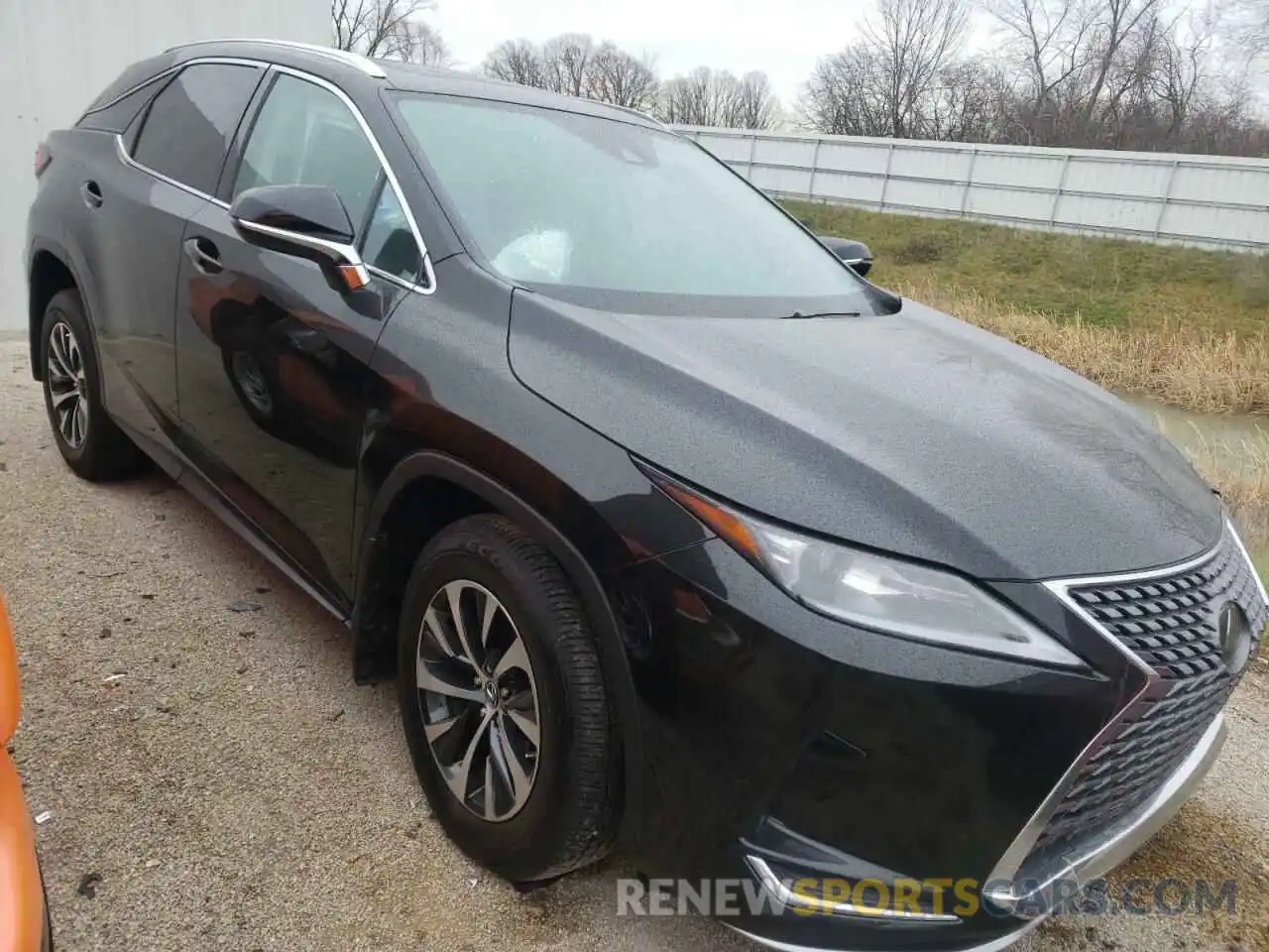 1 Photograph of a damaged car 2T2HZMDA4LC250589 LEXUS RX350 2020