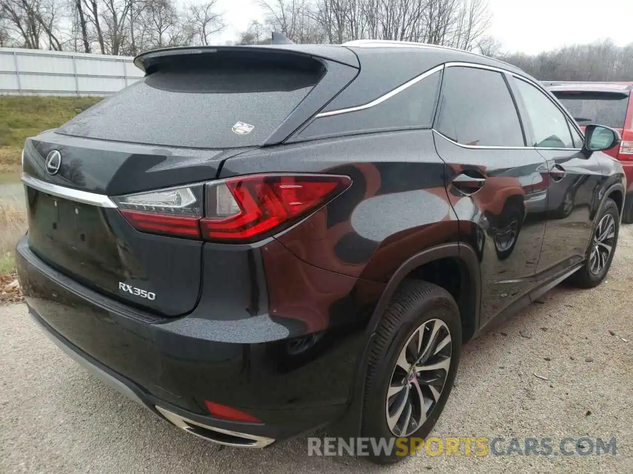 4 Photograph of a damaged car 2T2HZMDA4LC250589 LEXUS RX350 2020