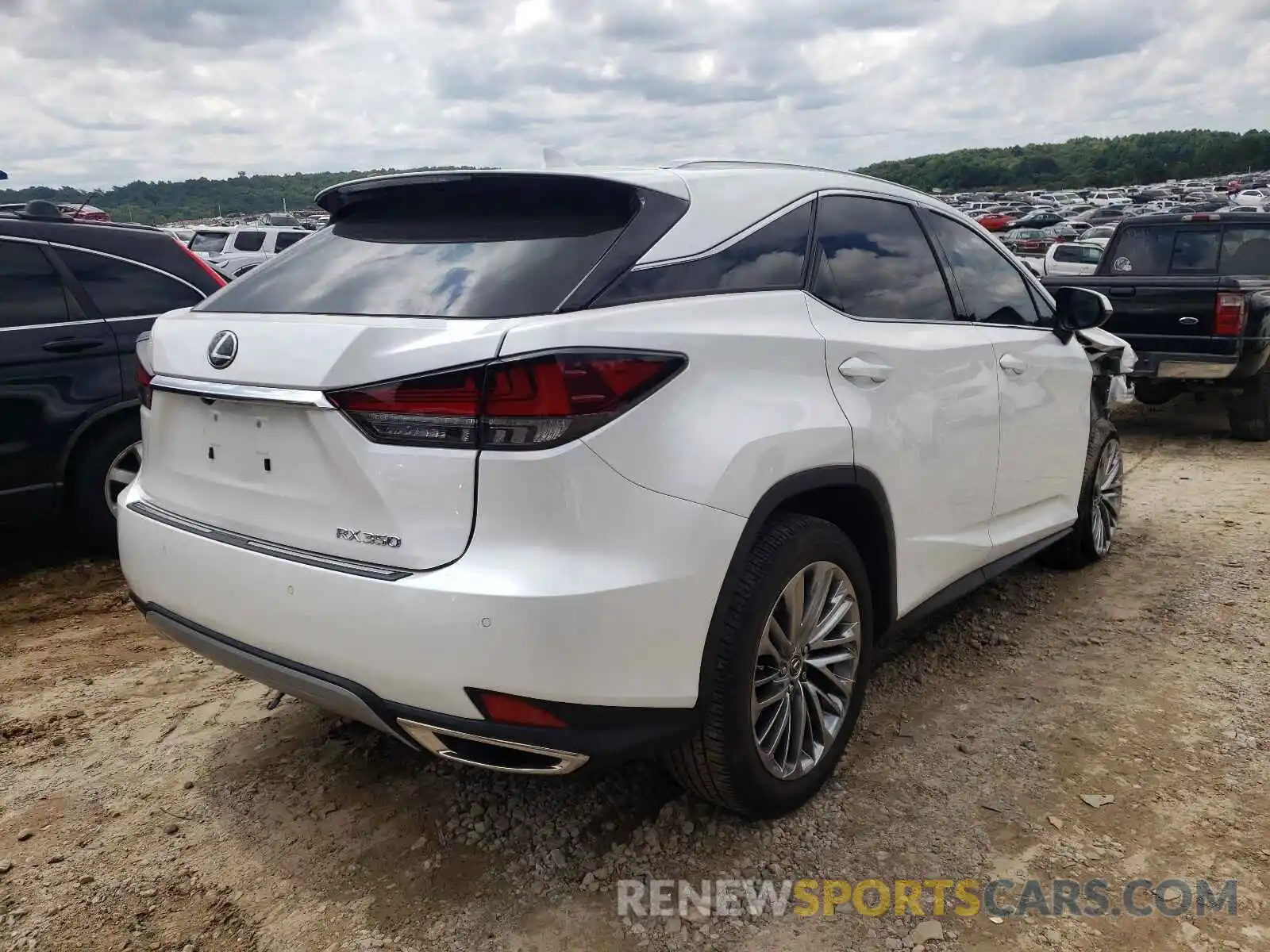 4 Photograph of a damaged car 2T2JZMAAXLC166962 LEXUS RX350 2020