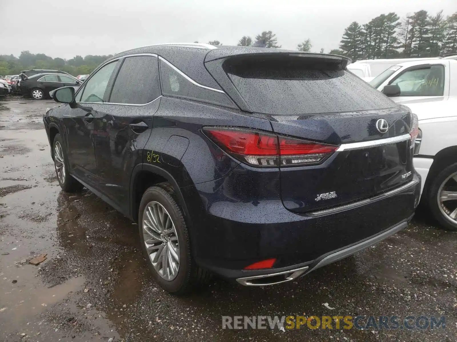 3 Photograph of a damaged car 2T2JZMDA8LC255845 LEXUS RX350 2020