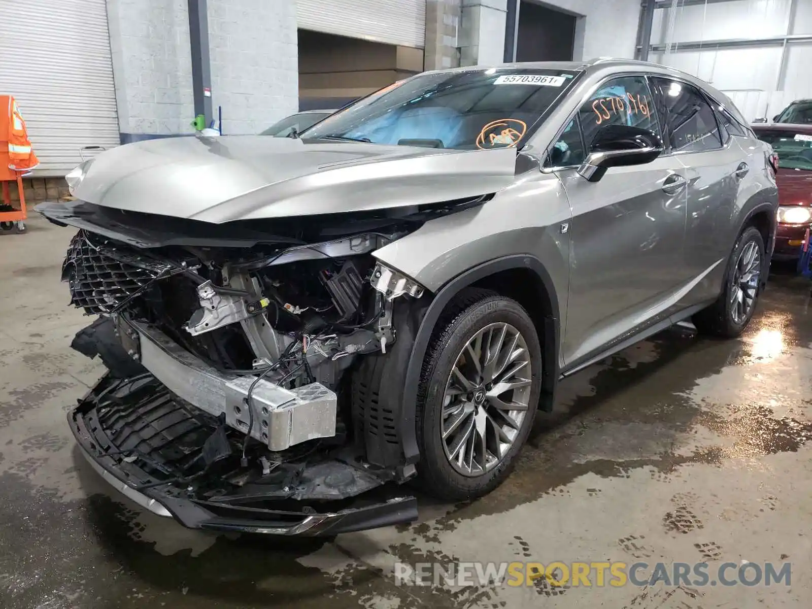 2 Фотография поврежденного автомобиля 2T2YZMDAXLC228645 LEXUS RX350 2020