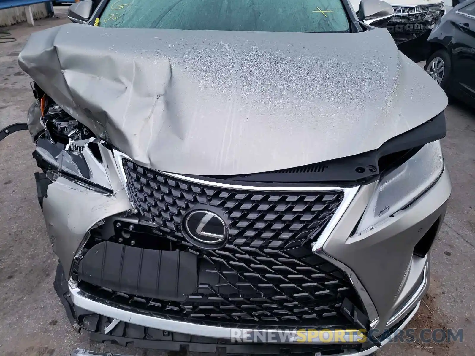 7 Photograph of a damaged car JTJHZKEA6L2017929 LEXUS RX350 2020