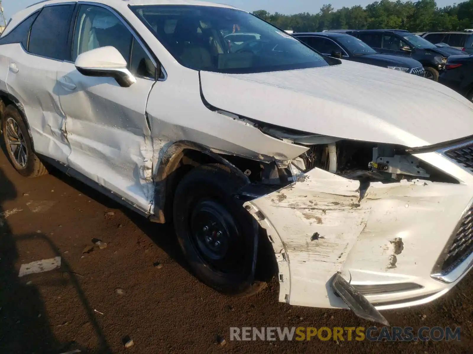 9 Photograph of a damaged car JTJHZKFA1L2026083 LEXUS RX350 2020