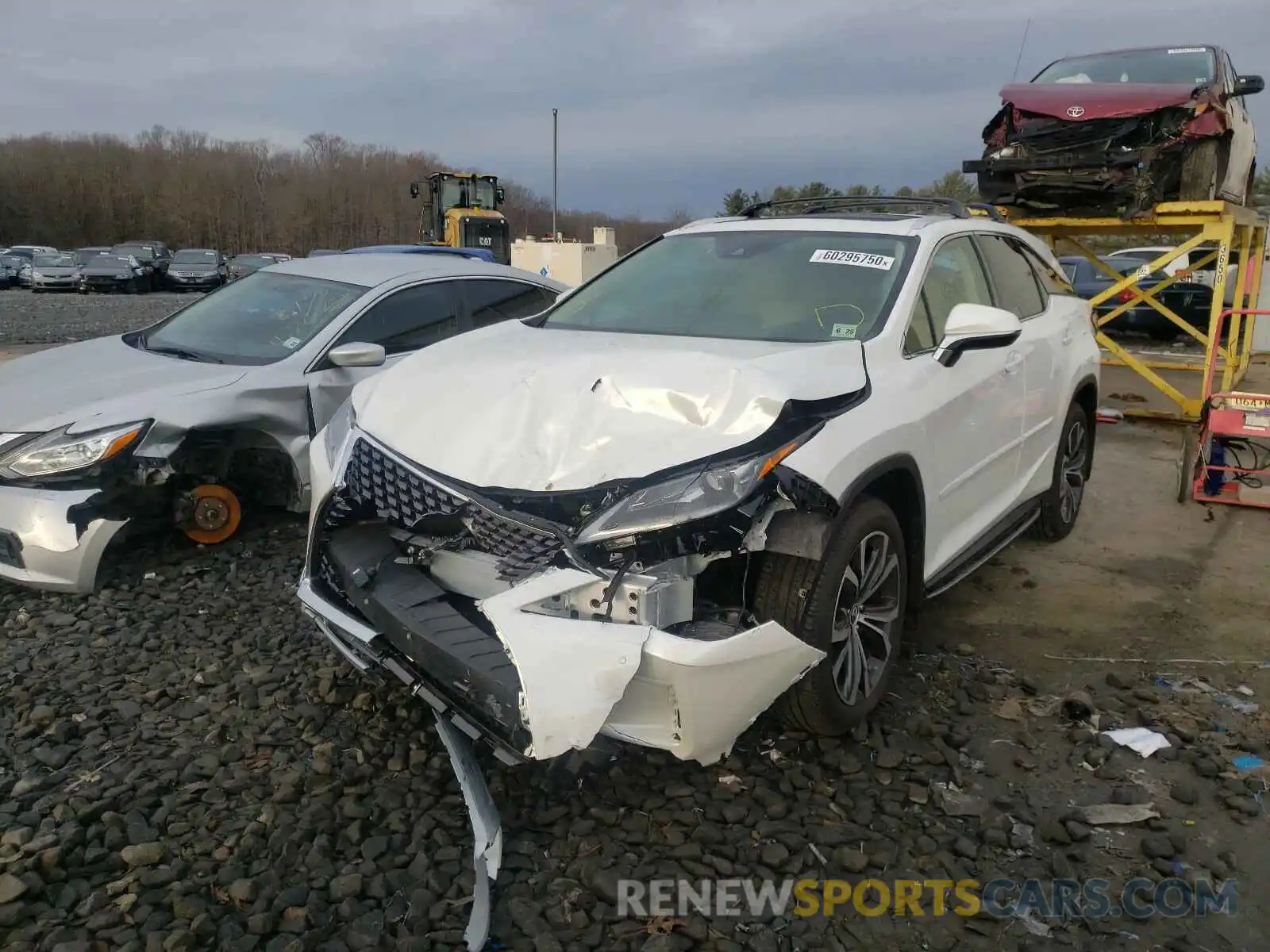 2 Фотография поврежденного автомобиля JTJHZKFA4L2023744 LEXUS RX350 2020