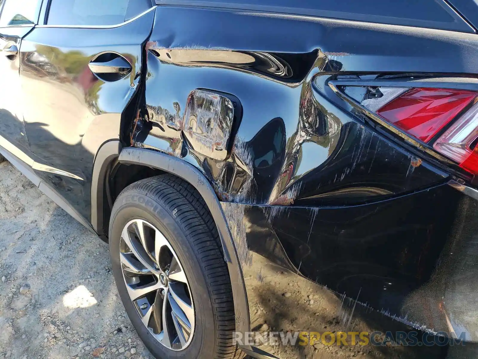 9 Photograph of a damaged car JTJHZKFA6L2023891 LEXUS RX350 2020