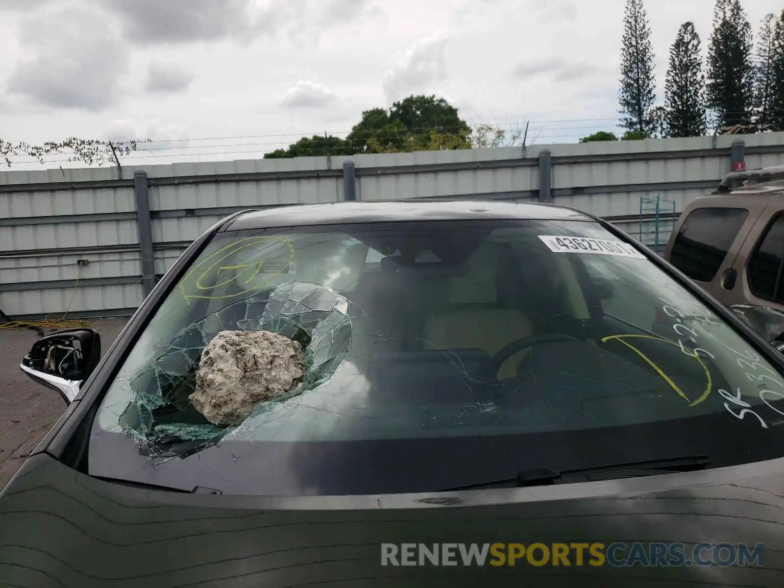 9 Photograph of a damaged car 2T2AZMAA3MC192336 LEXUS RX350 2021