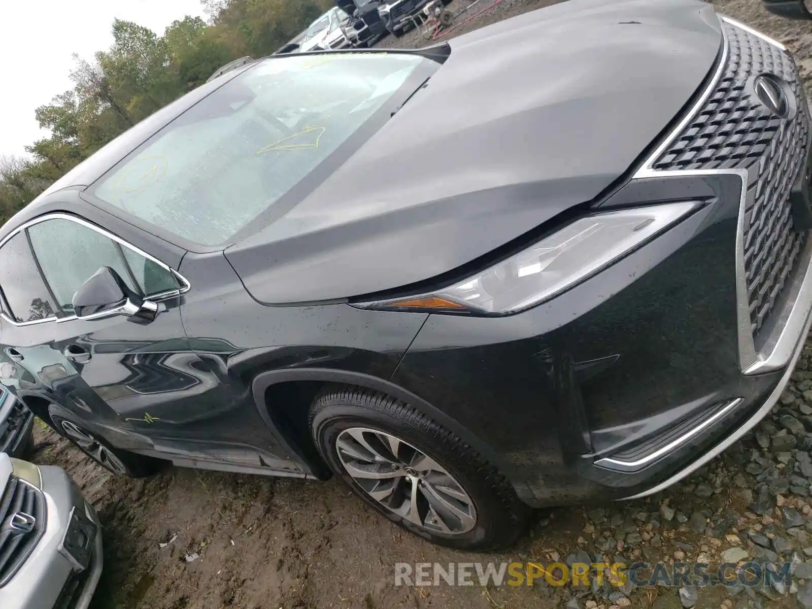 1 Photograph of a damaged car 2T2AZMDA8MC293464 LEXUS RX350 2021