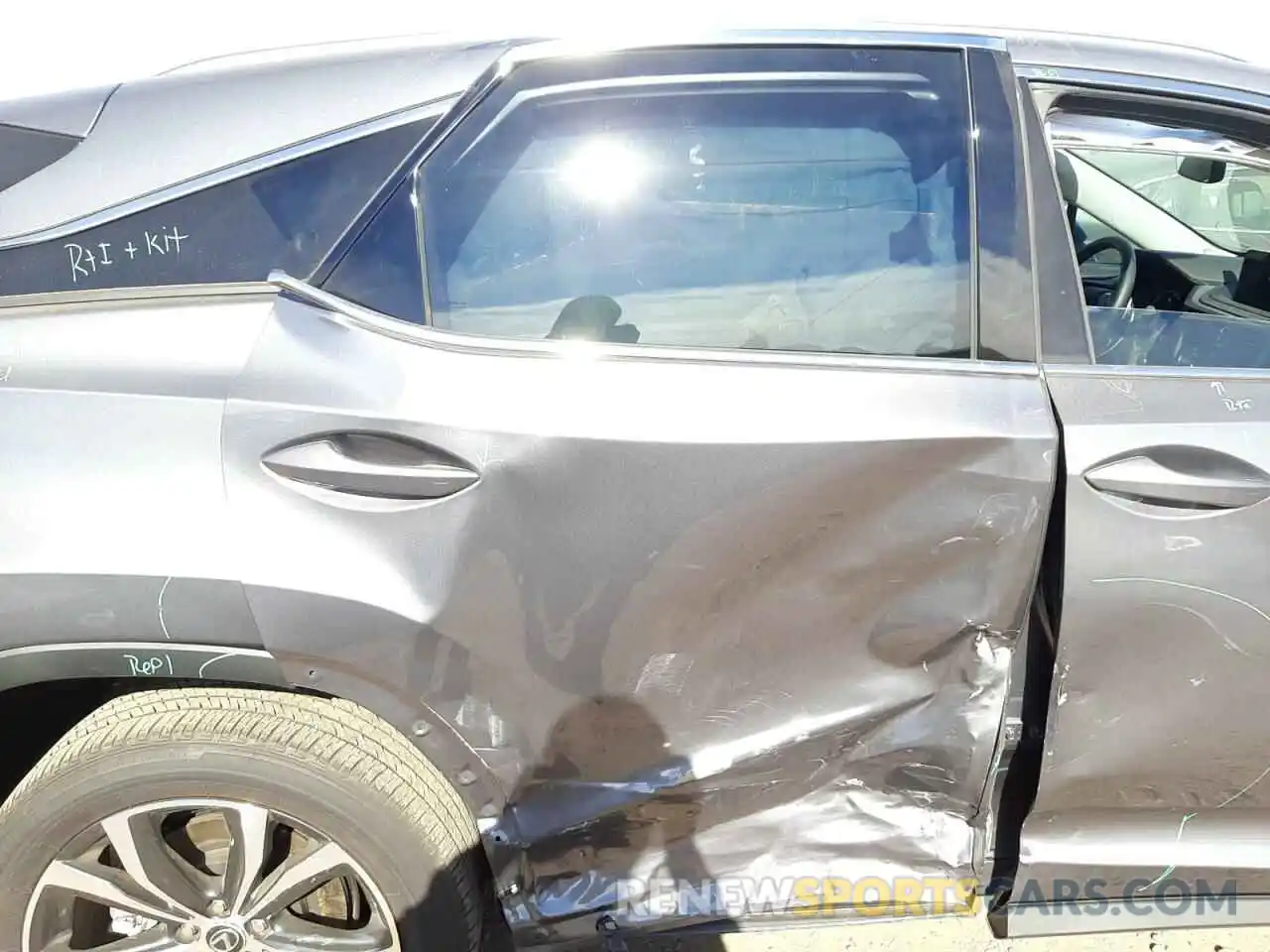 6 Photograph of a damaged car 2T2HZMAA0MC200682 LEXUS RX350 2021