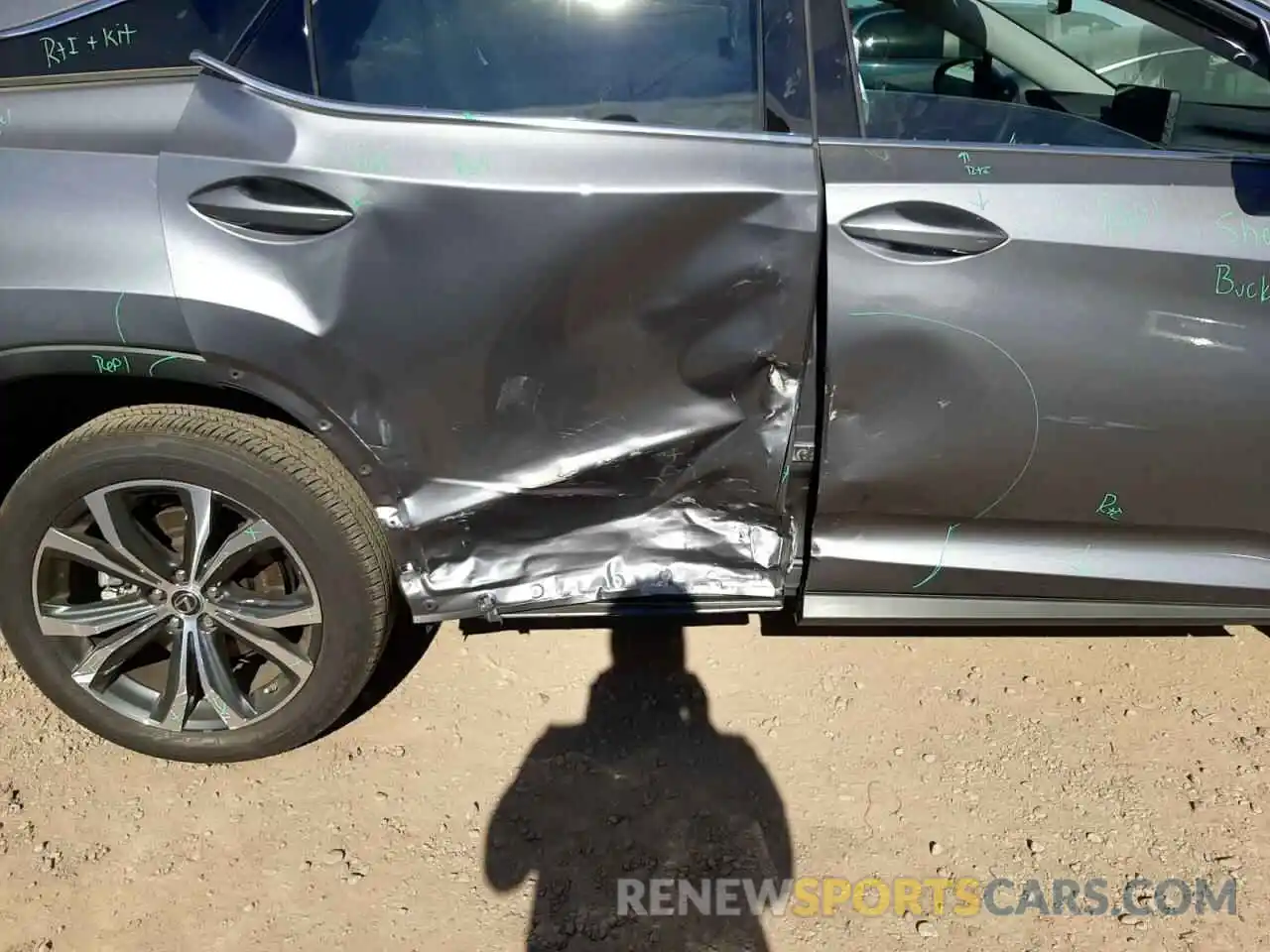 9 Photograph of a damaged car 2T2HZMAA0MC200682 LEXUS RX350 2021