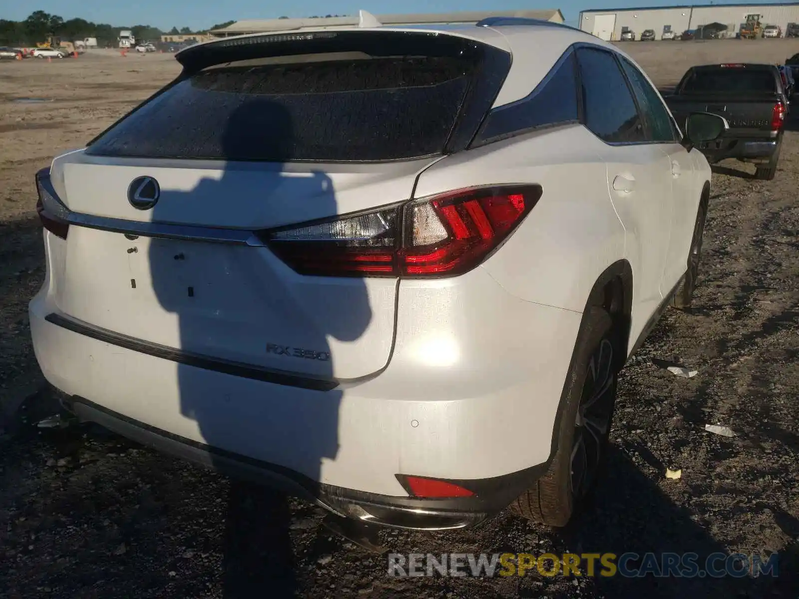 4 Photograph of a damaged car 2T2HZMAA2MC207519 LEXUS RX350 2021