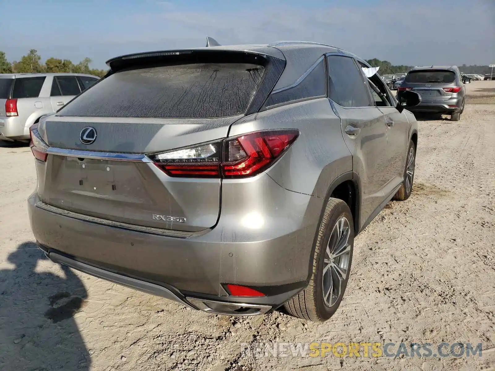 4 Фотография поврежденного автомобиля 2T2HZMAA5MC218255 LEXUS RX350 2021