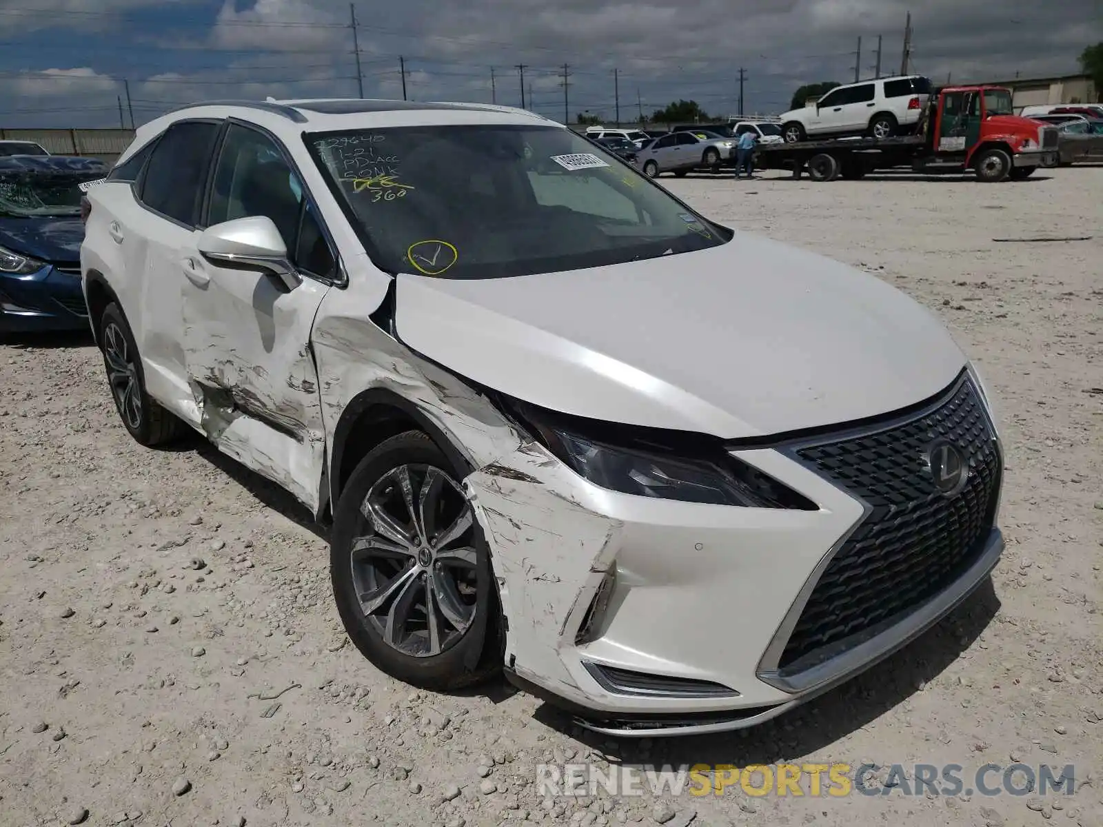 1 Photograph of a damaged car 2T2HZMAA7MC194699 LEXUS RX350 2021