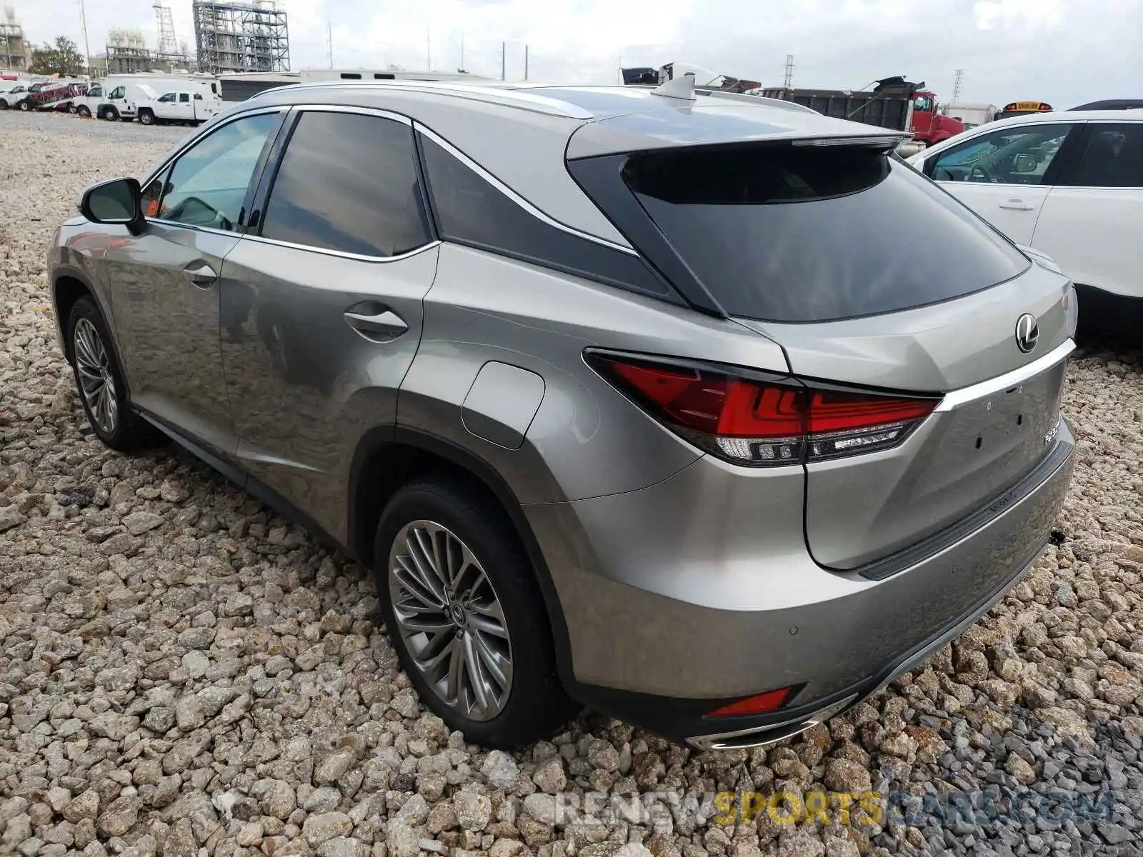 3 Фотография поврежденного автомобиля 2T2JZMAA0MC184372 LEXUS RX350 2021