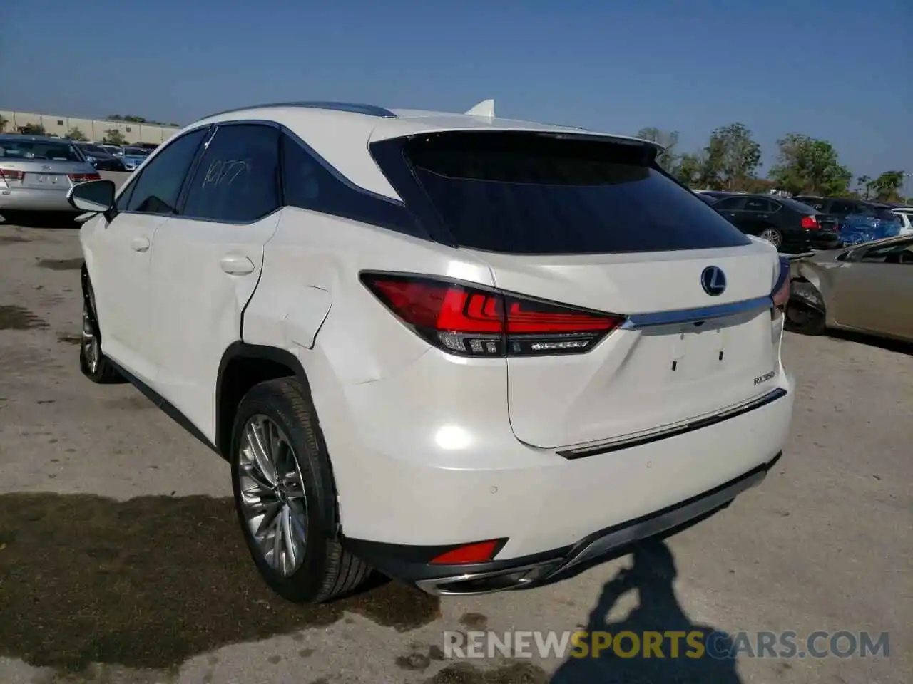 3 Фотография поврежденного автомобиля 2T2JZMAA2MC186849 LEXUS RX350 2021