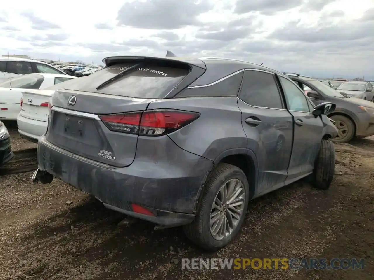 4 Photograph of a damaged car 2T2JZMDA9MC303306 LEXUS RX350 2021