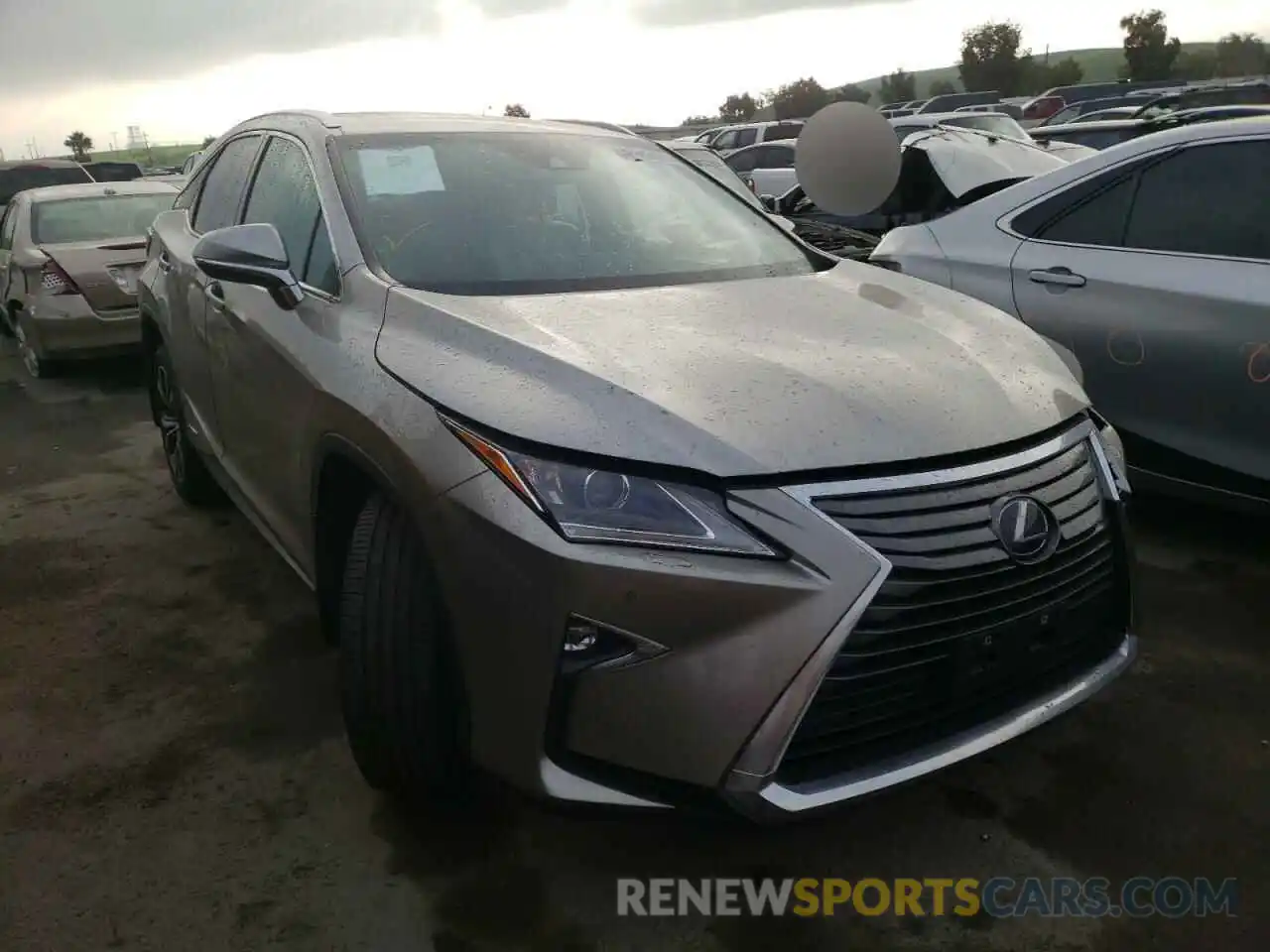 1 Photograph of a damaged car 2T2BGMCA0KC041426 LEXUS RX450 2019