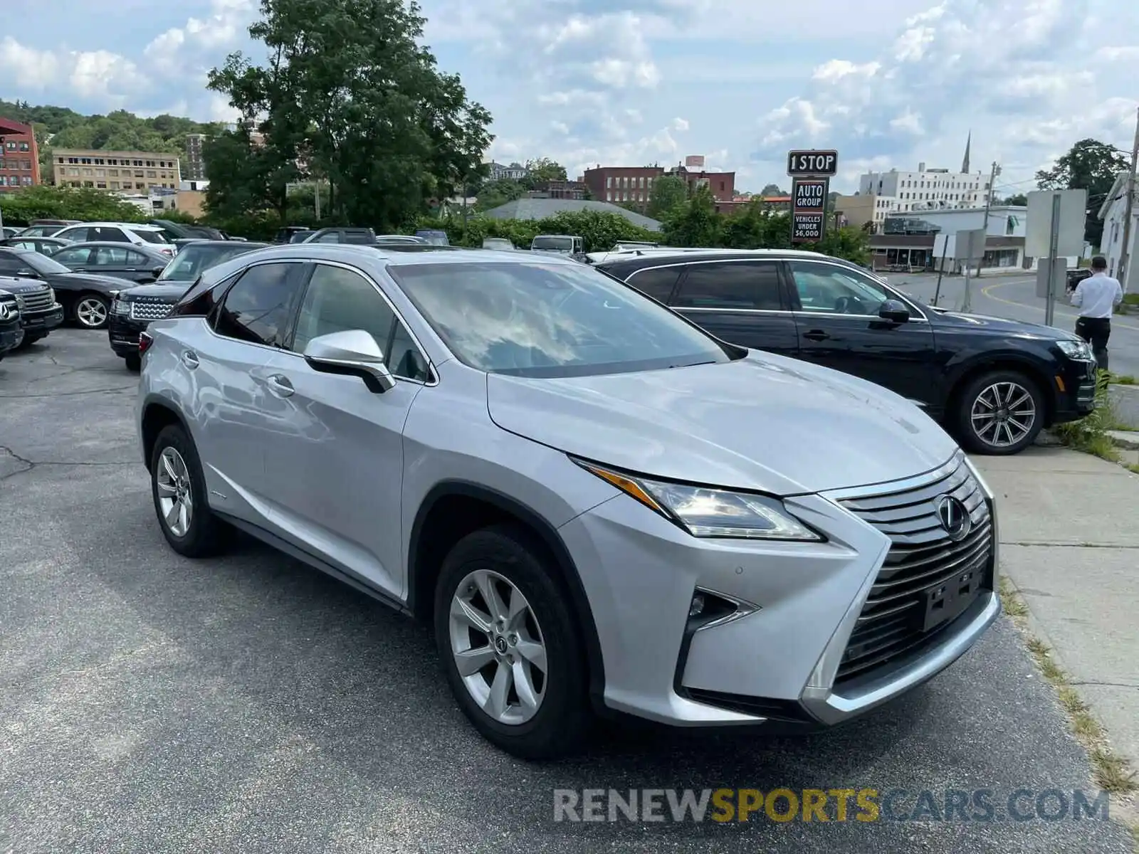 1 Photograph of a damaged car 2T2BGMCA4KC032745 LEXUS RX450 2019