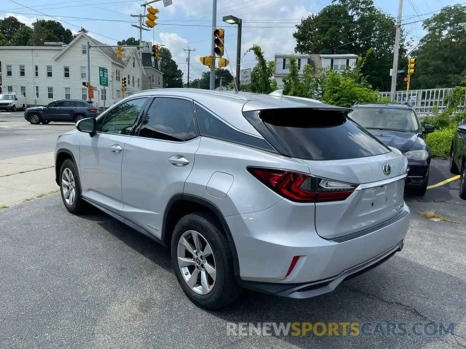 3 Photograph of a damaged car 2T2BGMCA4KC032745 LEXUS RX450 2019