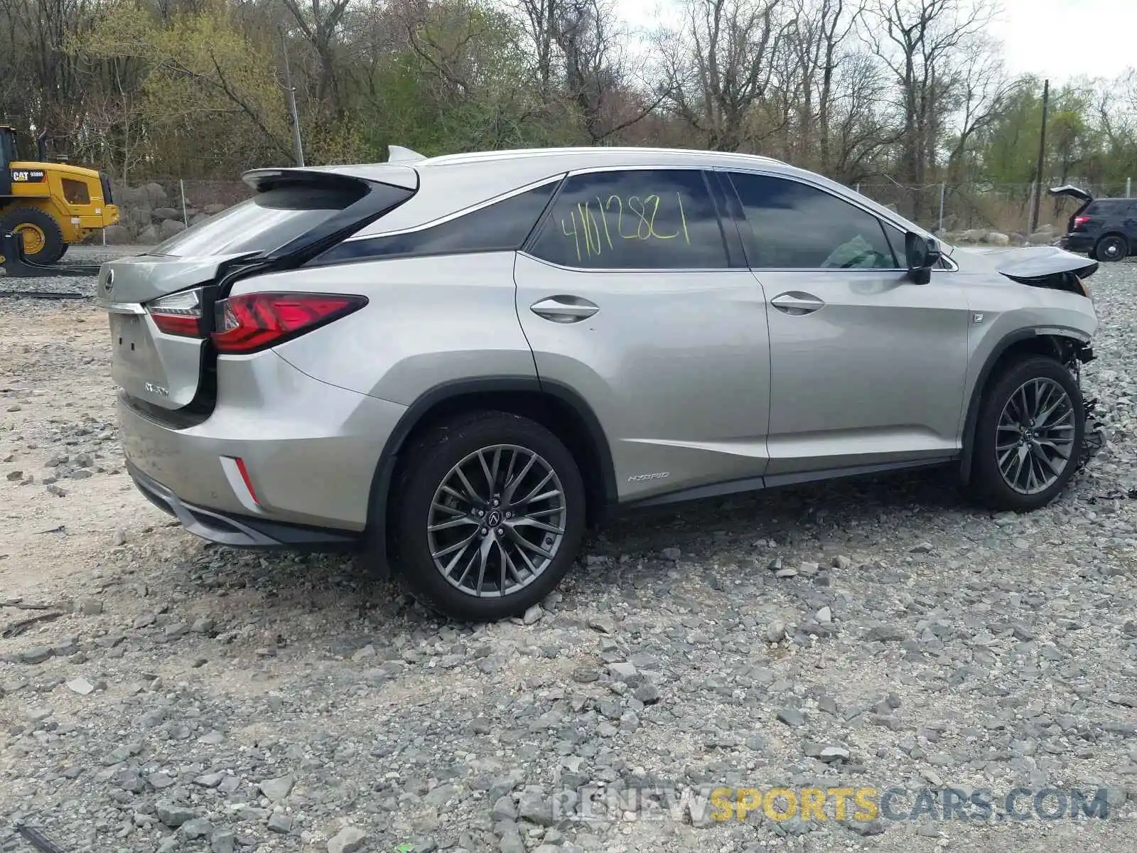 4 Photograph of a damaged car 2T2BGMCA4KC039579 LEXUS RX450 2019