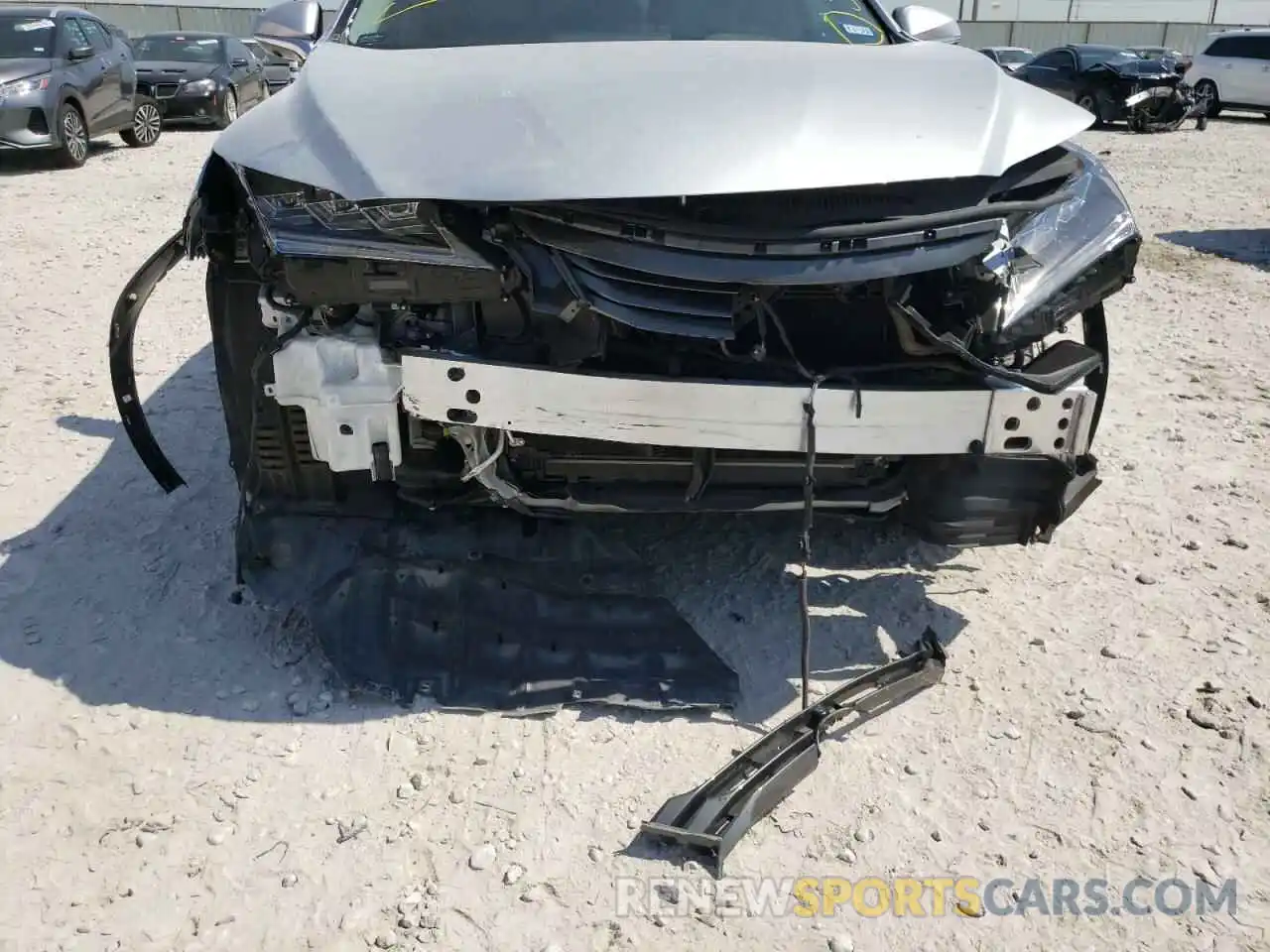 9 Photograph of a damaged car 2T2BGMCA6KC032780 LEXUS RX450 2019