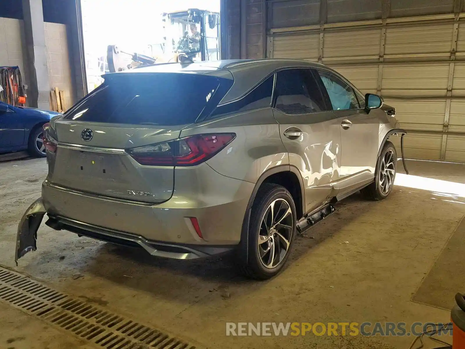 4 Photograph of a damaged car 2T2BGMCA6KC033184 LEXUS RX450 2019