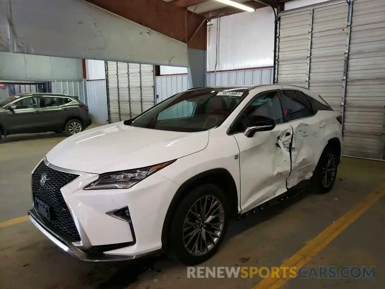 9 Photograph of a damaged car 2T2BGMCA6KC033864 LEXUS RX450 2019