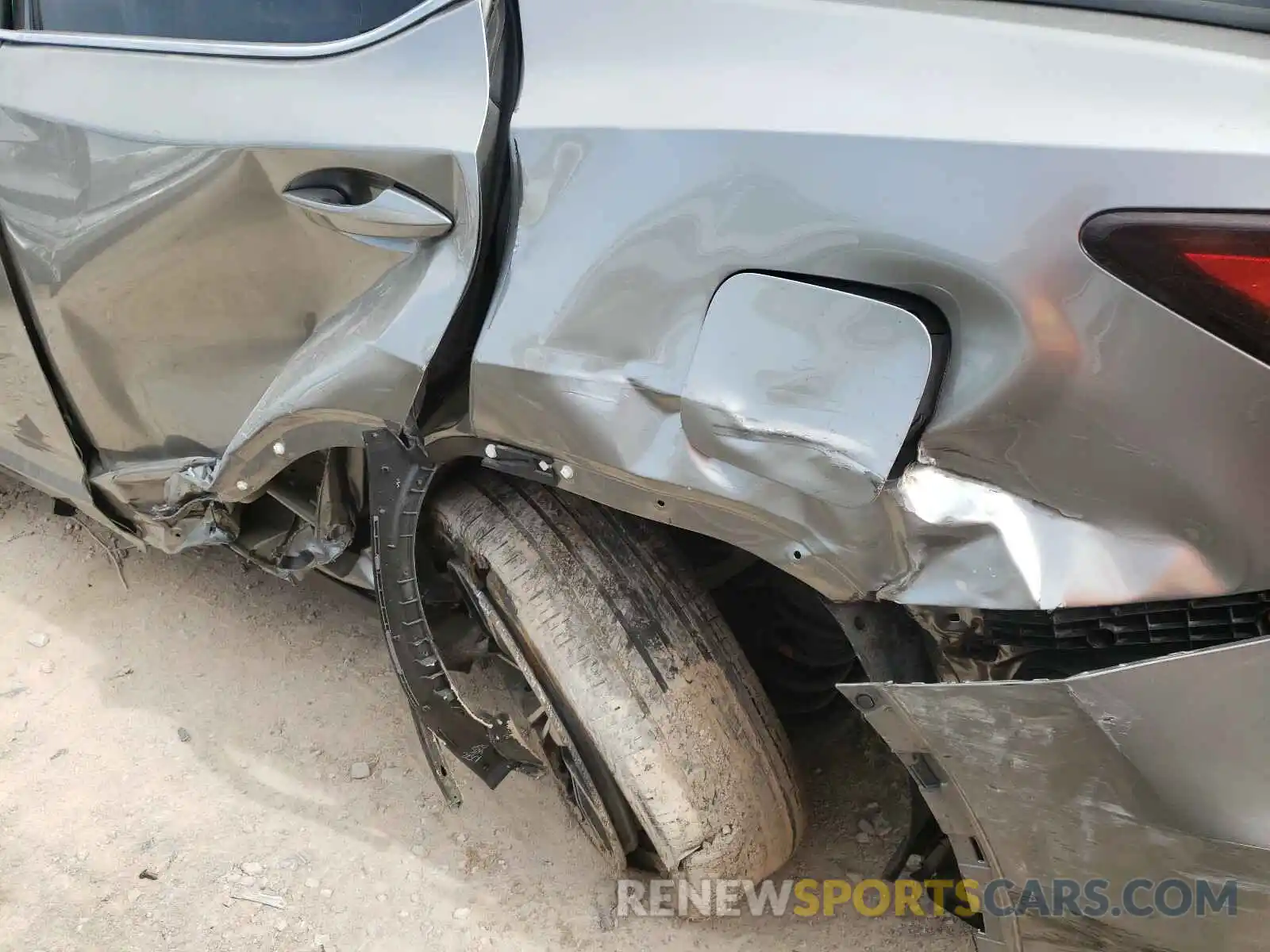 9 Фотография поврежденного автомобиля 2T2BGMCA6KC039213 LEXUS RX450 2019