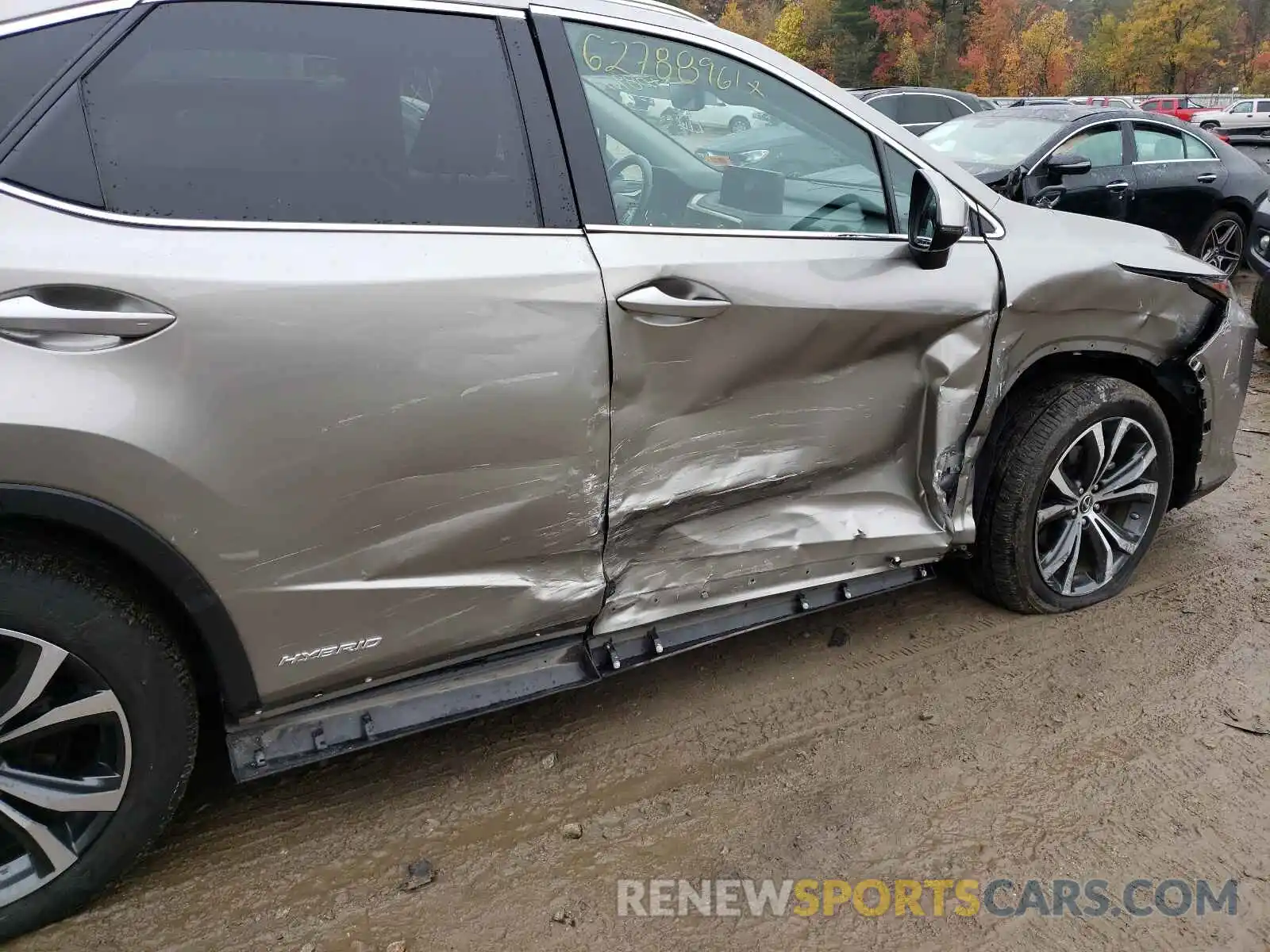 9 Photograph of a damaged car 2T2HGMDA7LC049694 LEXUS RX450 2020