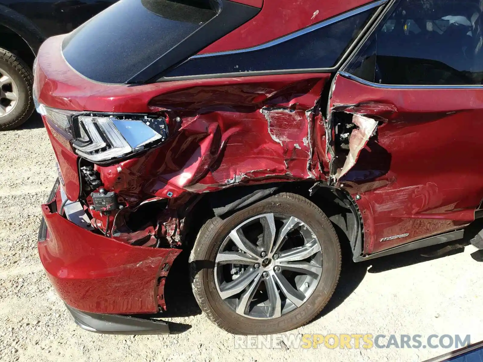 9 Photograph of a damaged car 2T2HGMDA9LC056601 LEXUS RX450 2020