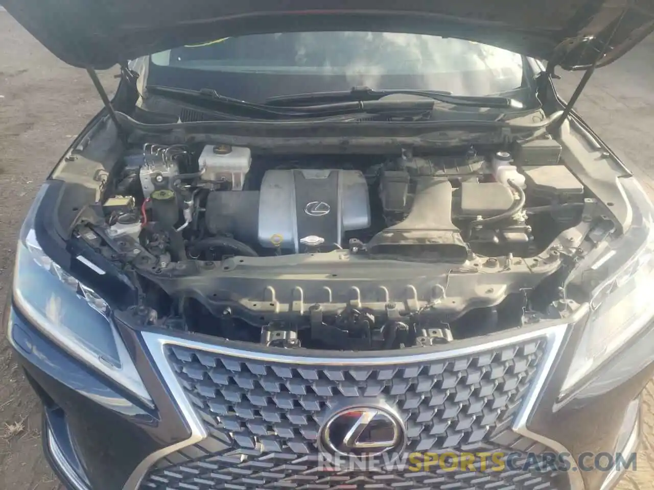 7 Фотография поврежденного автомобиля 2T2JGMDAXLC053028 LEXUS RX450 2020