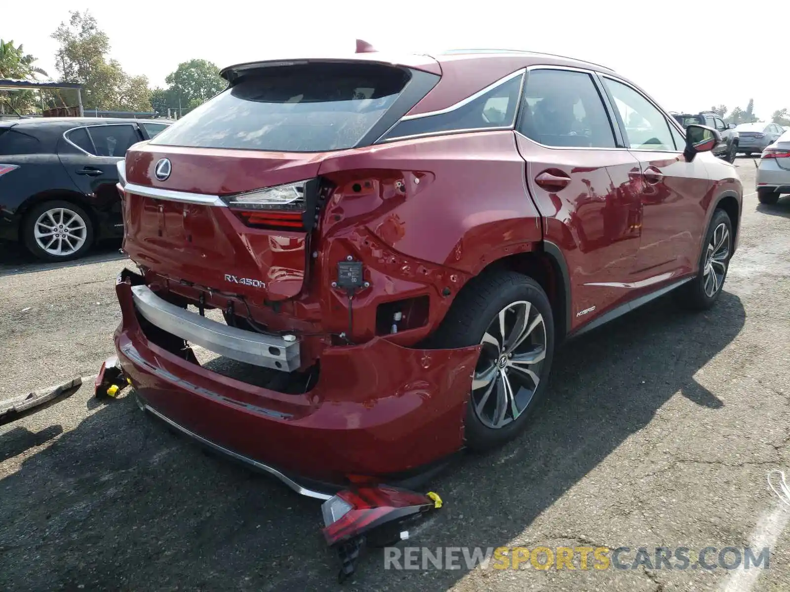 4 Photograph of a damaged car 2T2HGMDA4MC064526 LEXUS RX450 2021