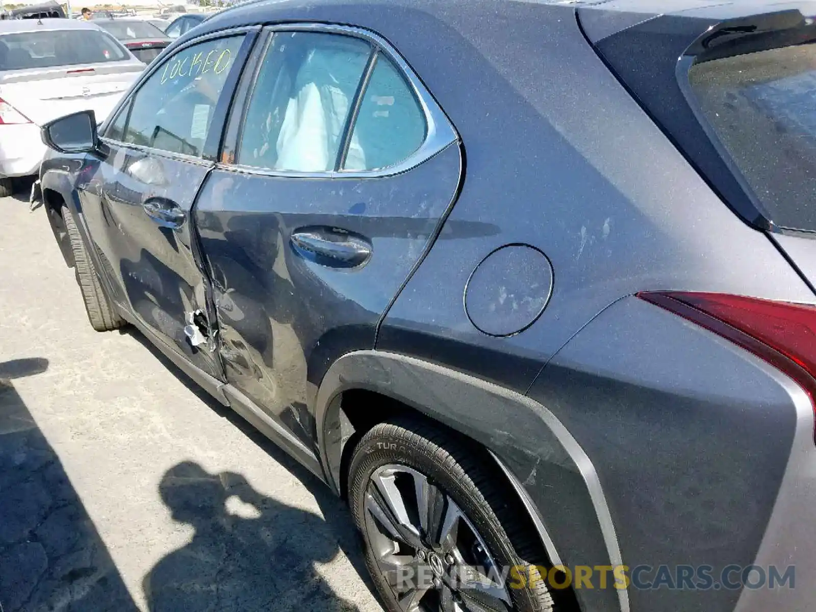 9 Photograph of a damaged car JTHY3JBH0K2000363 LEXUS UX 200 2019