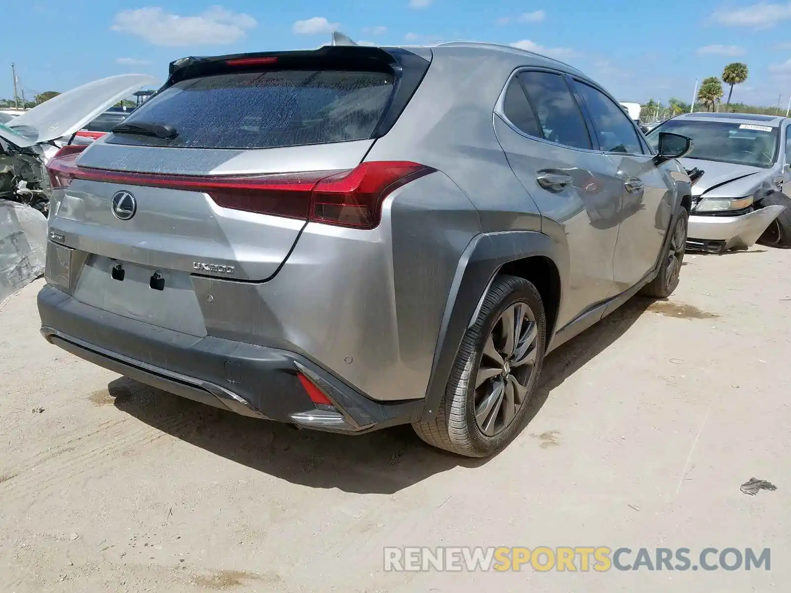 4 Фотография поврежденного автомобиля JTHY3JBH0K2009242 LEXUS UX 200 2019