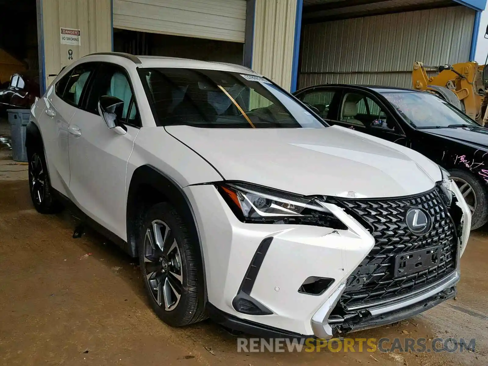 1 Photograph of a damaged car JTHY3JBH1K2001862 LEXUS UX 200 2019