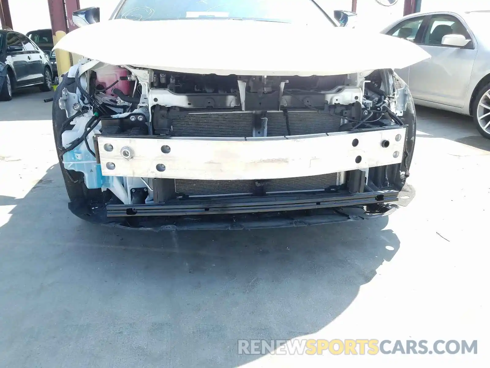 9 Photograph of a damaged car JTHY3JBH2K2009825 LEXUS UX 200 2019