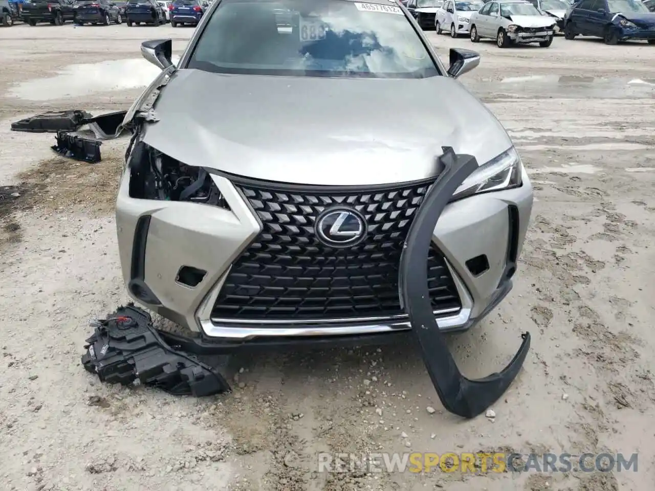 9 Фотография поврежденного автомобиля JTHY3JBH4K2007705 LEXUS UX 200 2019