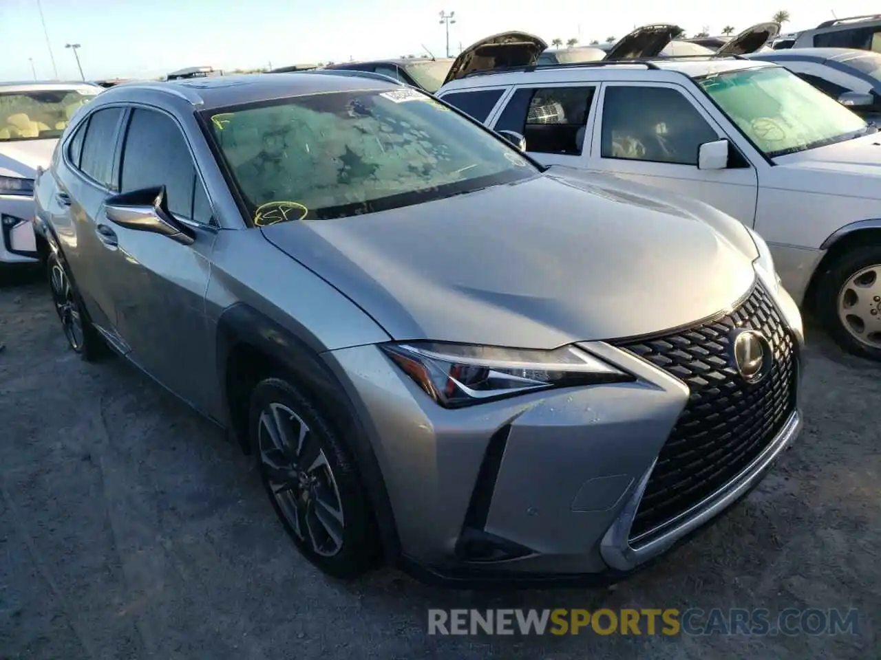 1 Photograph of a damaged car JTHY3JBH4K2020678 LEXUS UX 200 2019