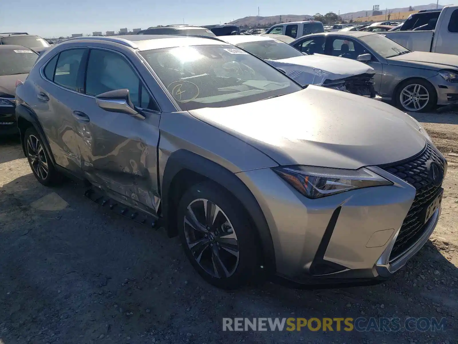 1 Photograph of a damaged car JTHY3JBH5K2000780 LEXUS UX 200 2019